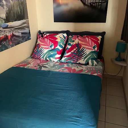 Open, Port-frejus, Sur Les Quais, Piscine, Parking